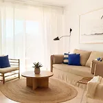 Paradise Flat In Centre W/ Large Pool *