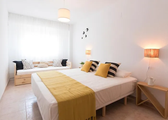 Apartmán Paradise Flat In Centre W/ Large Pool Denia